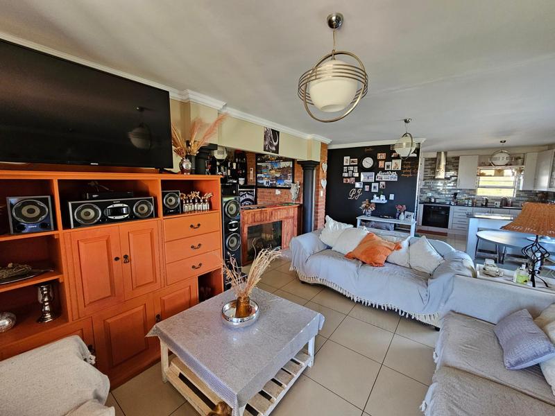 4 Bedroom Property for Sale in Aston Bay Eastern Cape